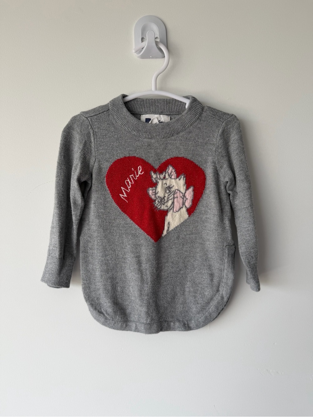 GAP x Disney Gray Sweater with Red Heart and Marie Cat Girls 12-18 Months